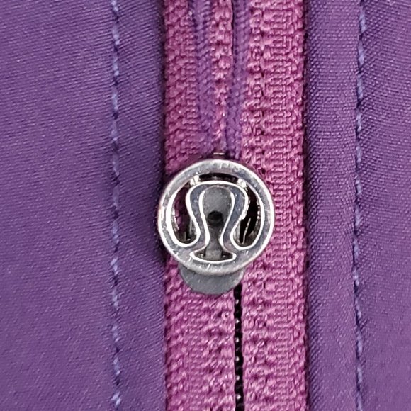 LULULEMON Studio Softshell Rain Jacket Plum Deep Zinfandel Purple - Picture 9 of 11
